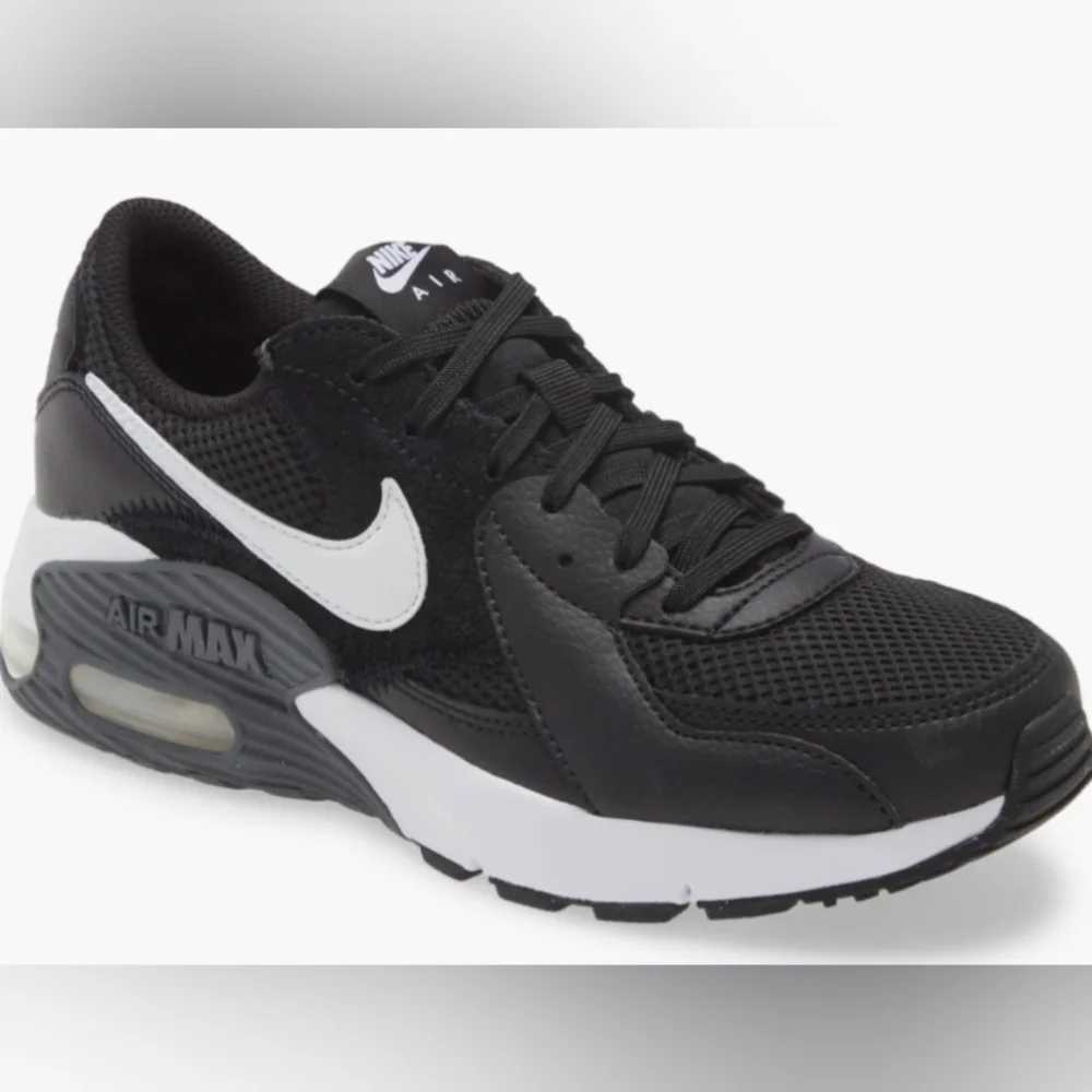 Nike Air Max Excee Sneakers Wmn's Size 7M Like New - Picture 1 of 8